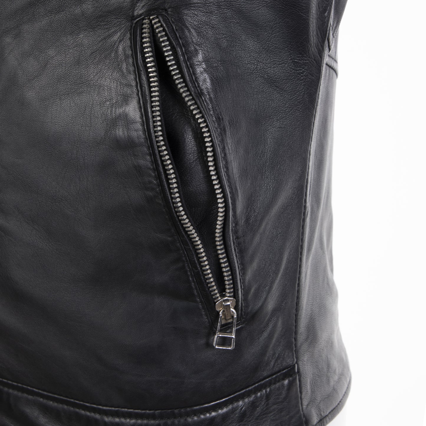 MILAN BLACK